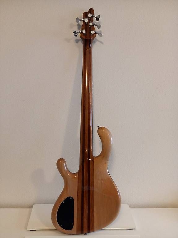 Strumenti musicali: Gonda Bass Gitar  – Usato da Mägenwil venduto da arnyek 1