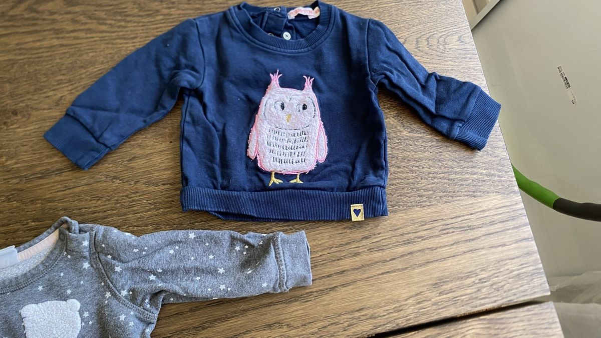 H&M Lotti & Set di vestiti: 3er Set Baby Pullover Gr. 68 - Rosa Blau Eule Baby Pullis – Usato da Hochwald venduto da _biene_ 3