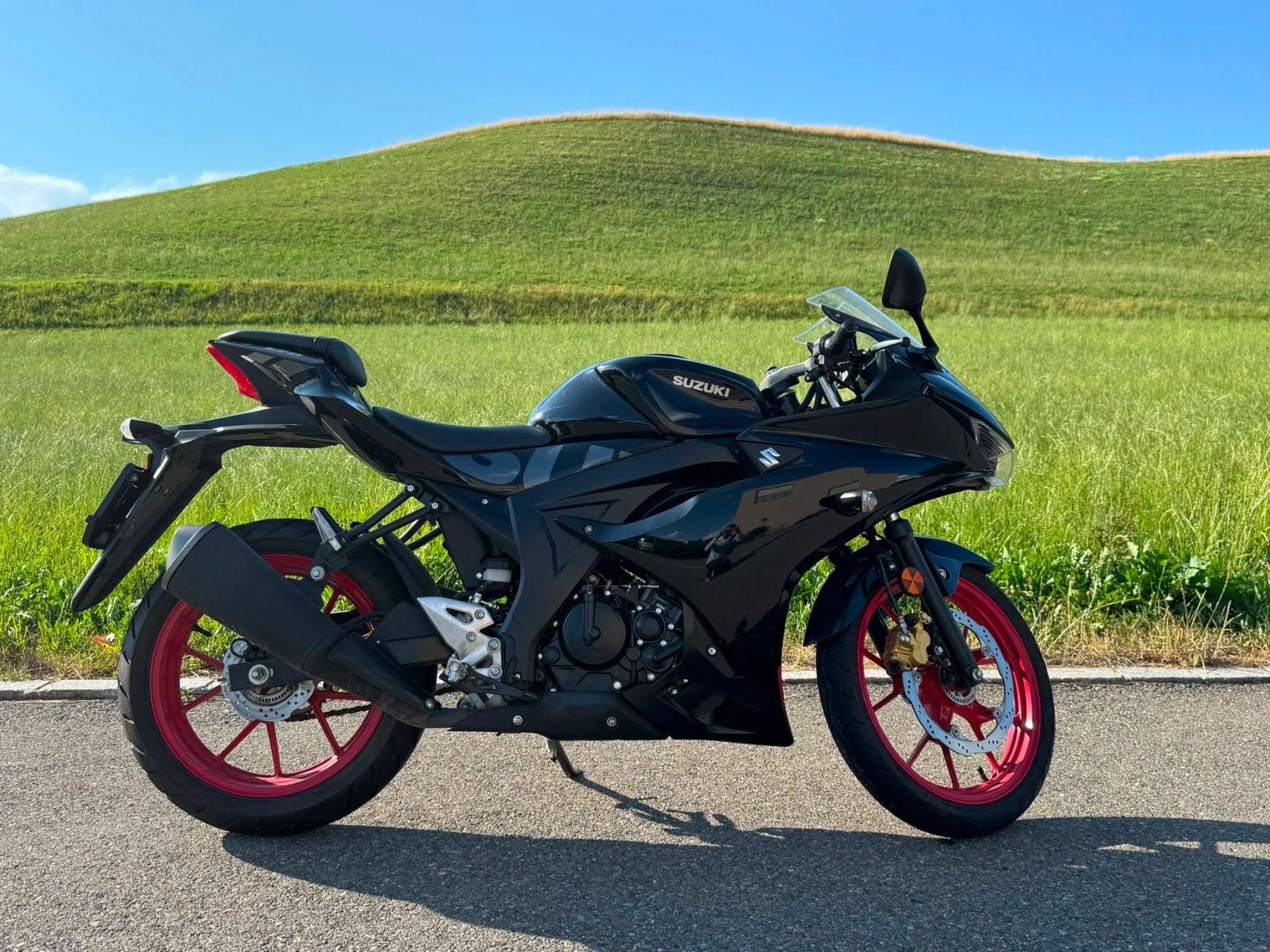 Suzuki Enduro: Suzuki GSX-R125. – Gebraucht aus Neuheim von mae_bsn9 4