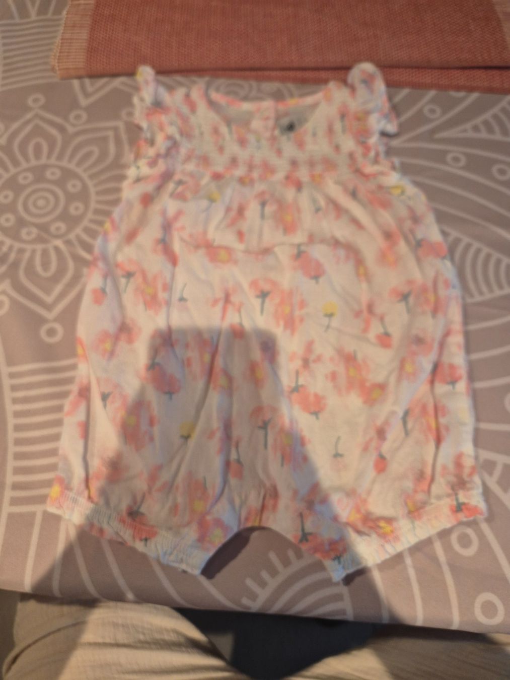 Petit Bateau Pagliaccetti: Sommerlicher Strampler Petit Bateau Blumenmuste Grösse 67 – Usato da Urdorf venduto da Nataschli