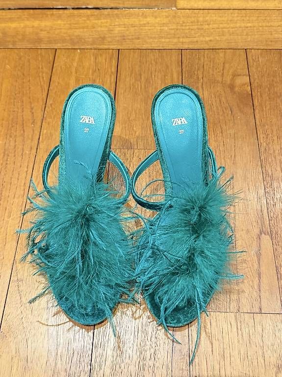 Damenschuhe: ZARA- Talons Vertes avec Plumes – Gebraucht aus Cologny von azz_bc9g