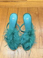 ZARA- Talons Vertes avec Plumes