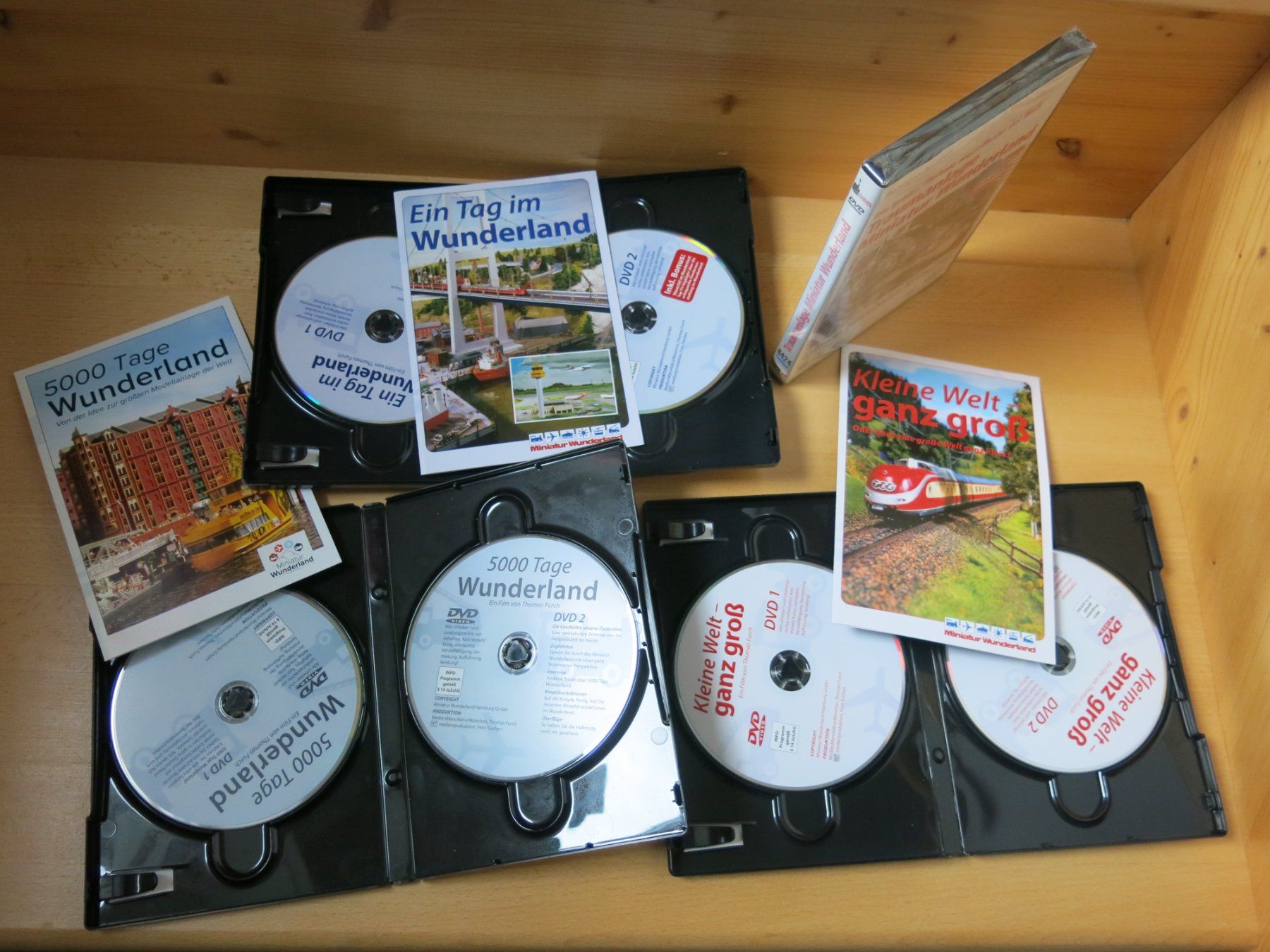 Tutti i DVDs: 4 DVD Eisenbahn Miniatur Wunderland Hamburg – Nuovo (secondo la descrizione) da Sissach venduto da kaupa 3