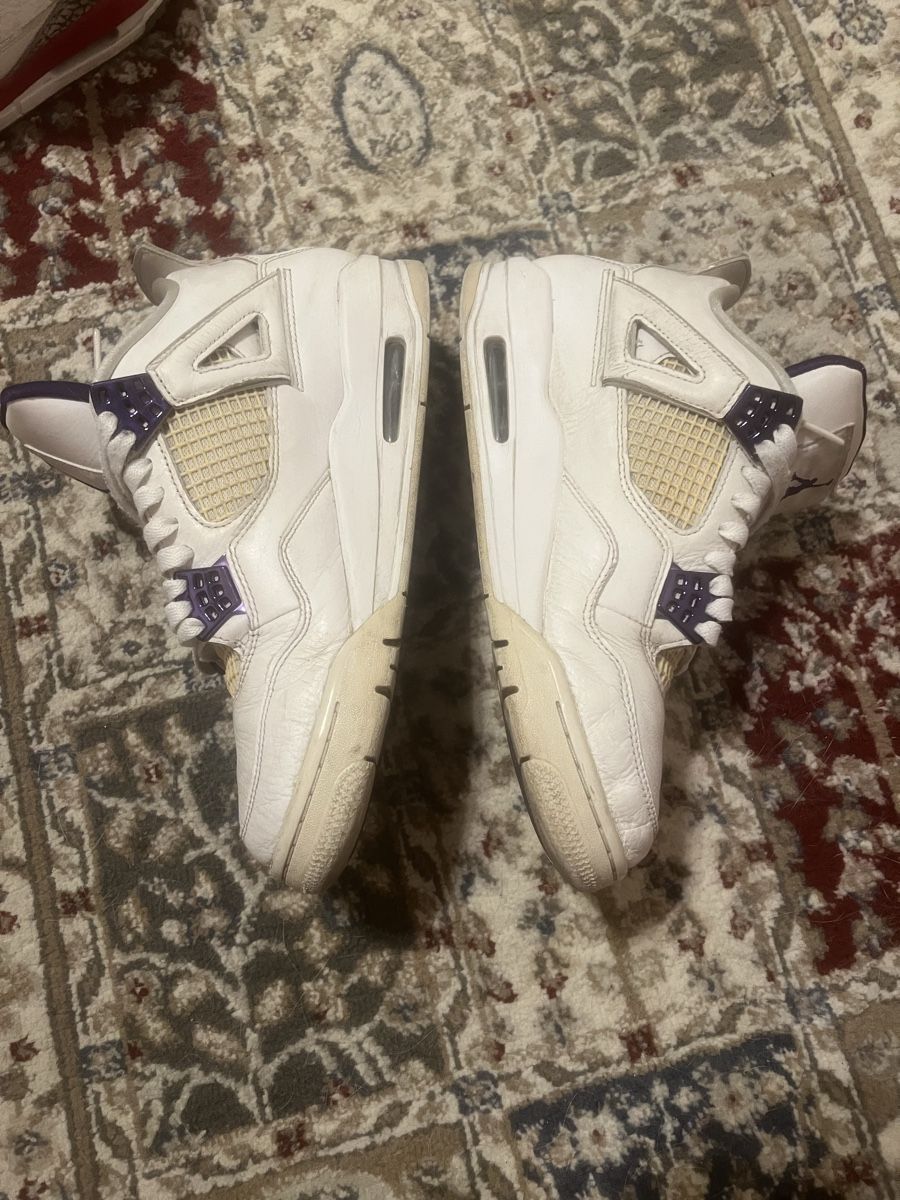 Jordan Scarpe da uomo: Jordan 4 metallic violette – Usato da Genève venduto da Elisabeth.17 5