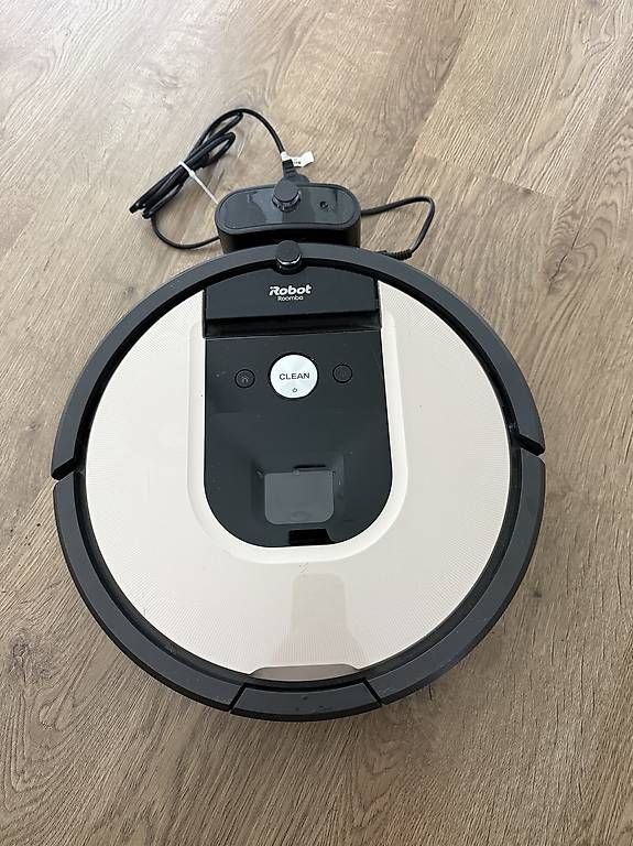 Aspirapolveri & Accessori: iRobot Roomba 966 als Teilenspender/Defekt – Usato da Unterägeri venduto da v_a_s6y8