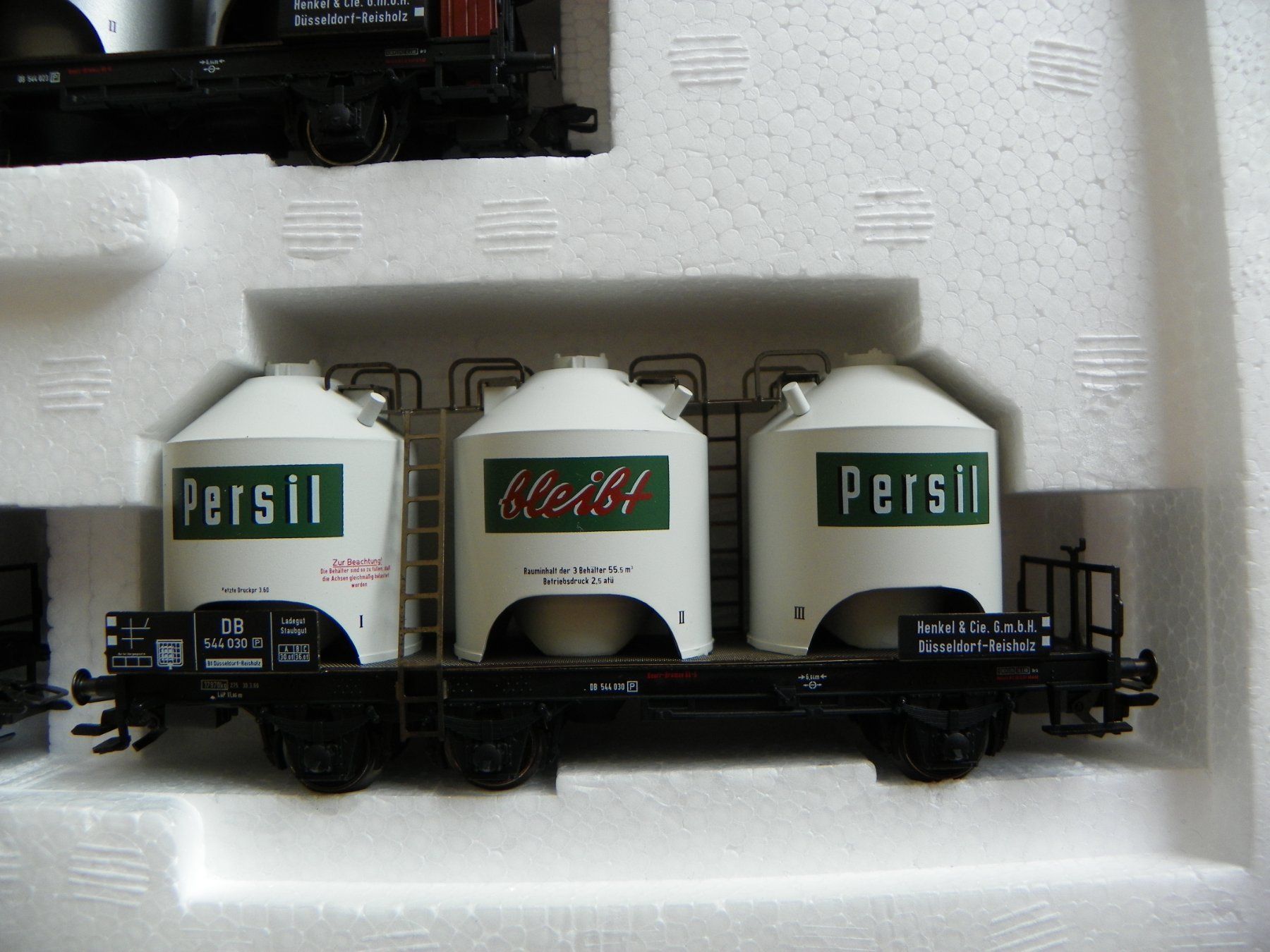 Märklin Modelleisenbahnen: Märklin 47896 Güterwagen-Set Henkel – Gebraucht aus Kriens von mel_r9w8 5