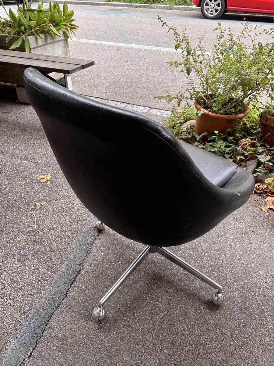 Sedie: Drehstuhl mit Rollen, schwarz – Usato da Zürich venduto da cla_v6hx 3