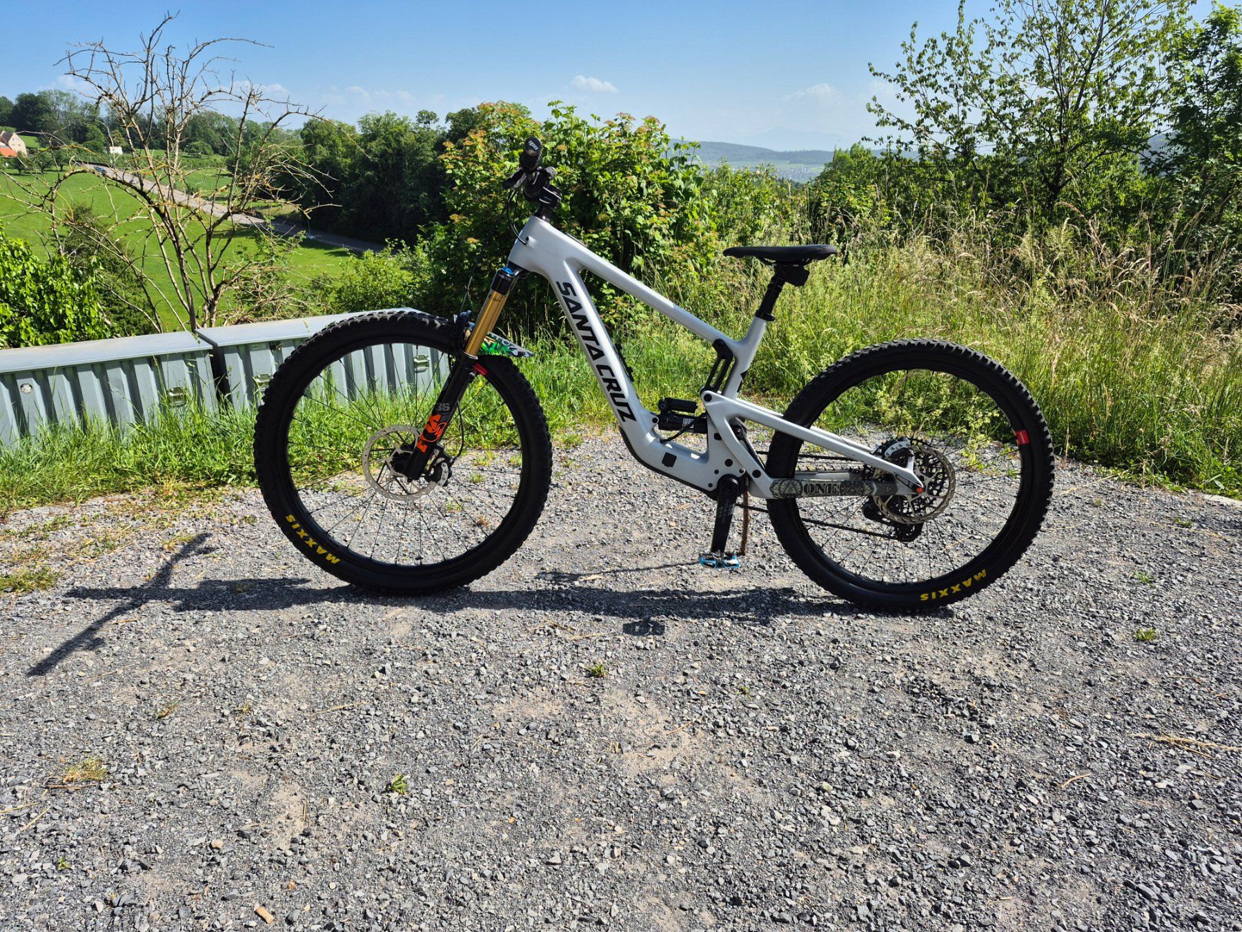 Santa Cruz Biciclette: Santa Cruz Heckler SL – Usato da Uitikon Waldegg venduto da sjijmon
