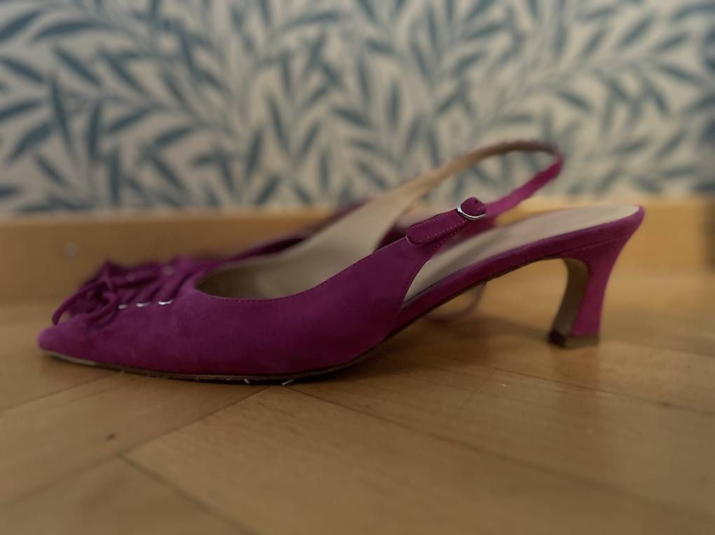 Damenschuhe: Scarosso Livv suede 55mm pumps – Gebraucht aus Zürich von kas_g26m 2