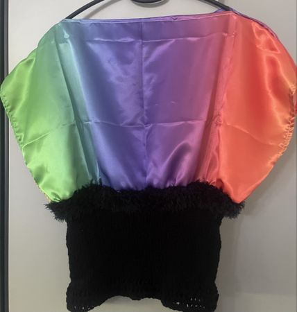 Damen Oberteil Regenbogenfarben Grösse M neu