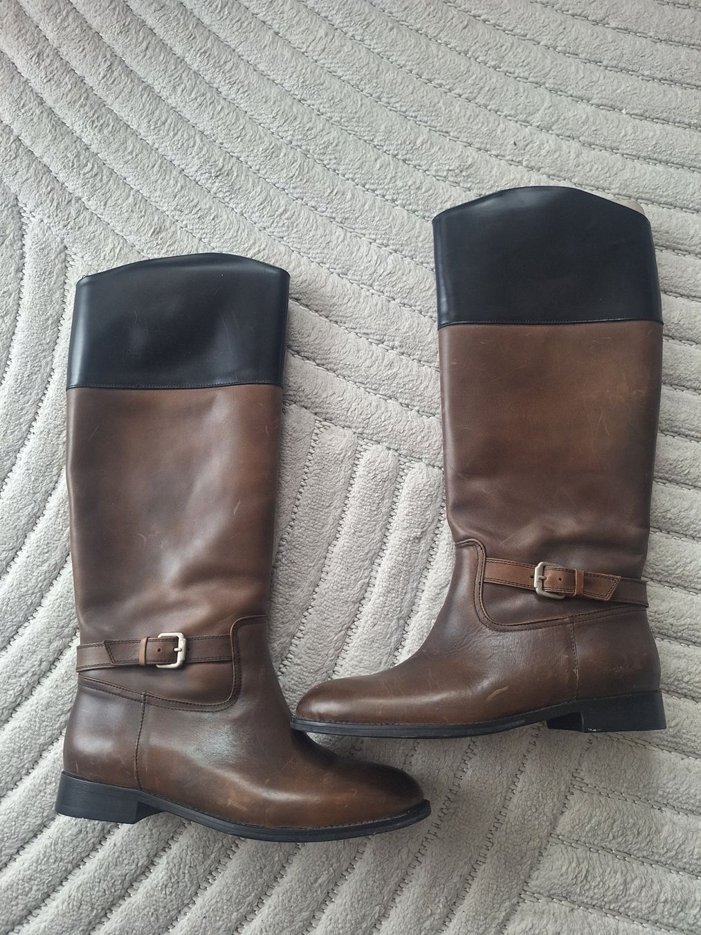Navyboot Scarpe da donna: Dunkelbraune Lederstiefel von Navyboot, Grösse 41 – Nuovo (secondo la descrizione) da Oberaegeri venduto da pinyossus