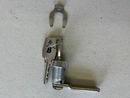1 x Zylinderschloss für Garderobenschrank, Spinde, Schrank