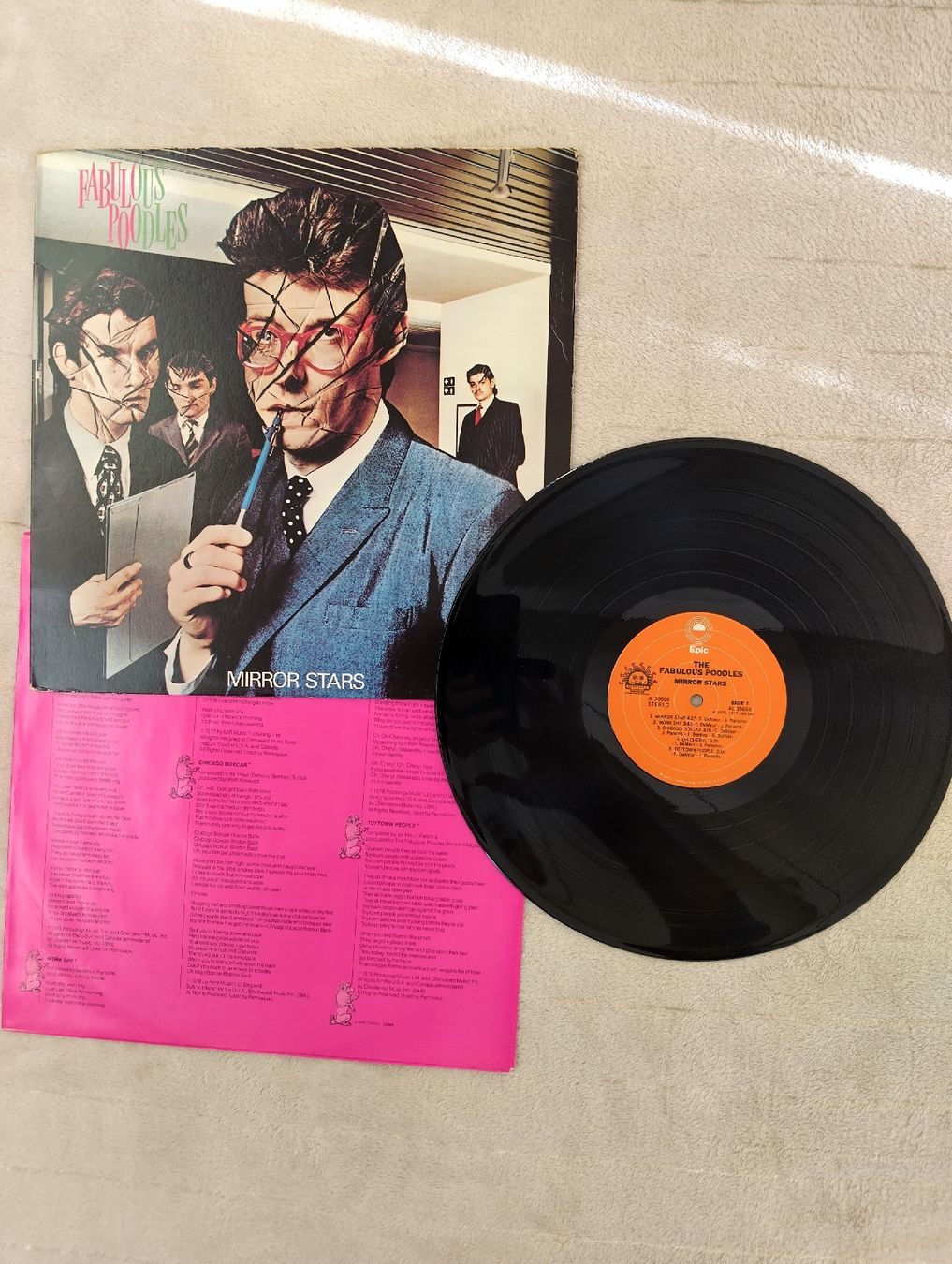 Dischi in vinile: Fabulous Poodles - Mirror Stars LP original – Usato da Reconvilier venduto da mpa_7b2k