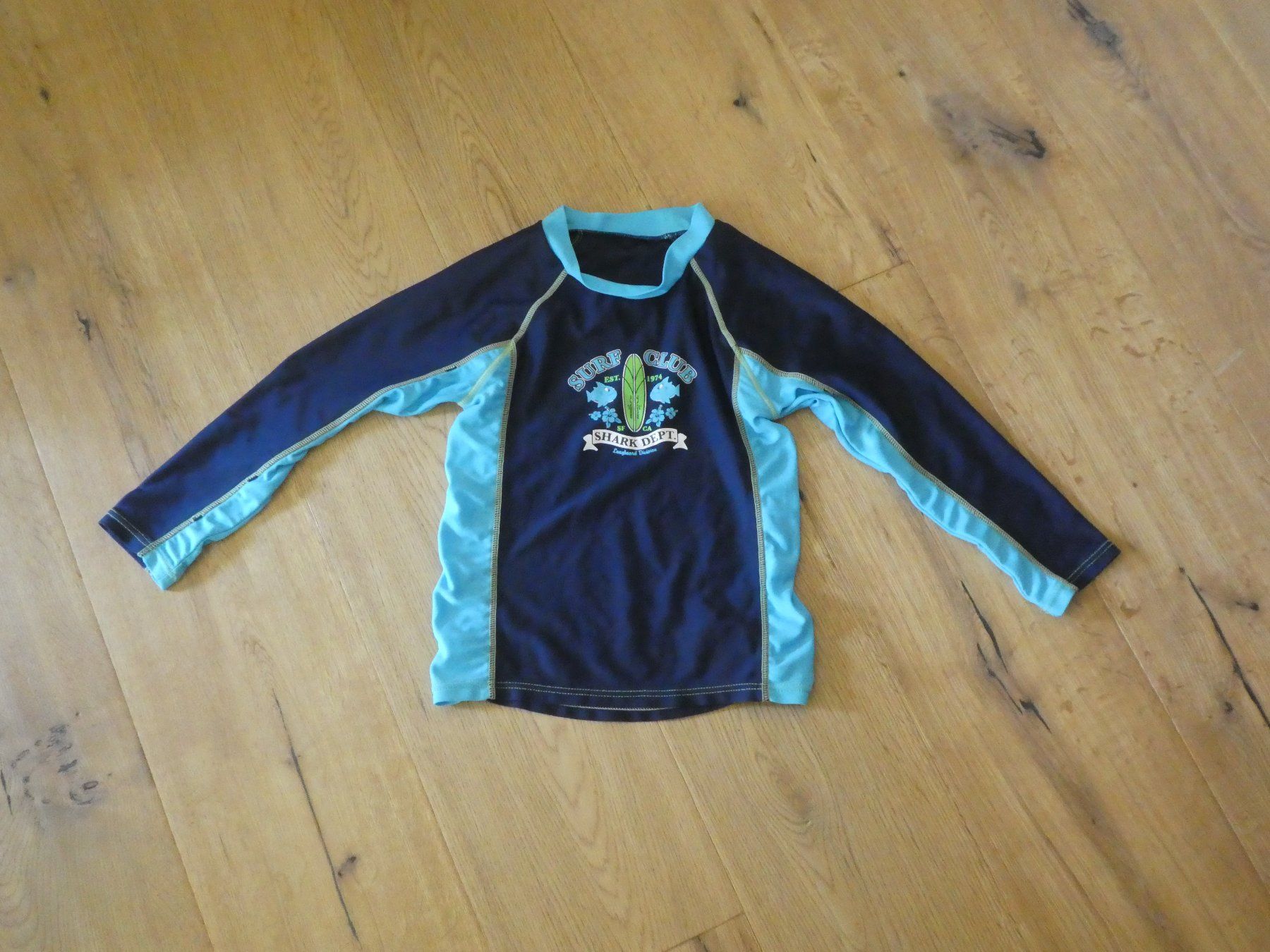 Costumi da bagno: Badeshirt Gr.110 – Usato da Dinhard venduto da heidibei
