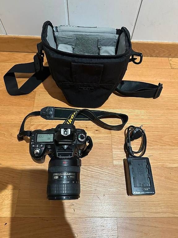 Nikon Appareil photo: Spiegelreflexkamera Nikon D90 mit Tasche – D'occasion à Goldach par Fox_Man