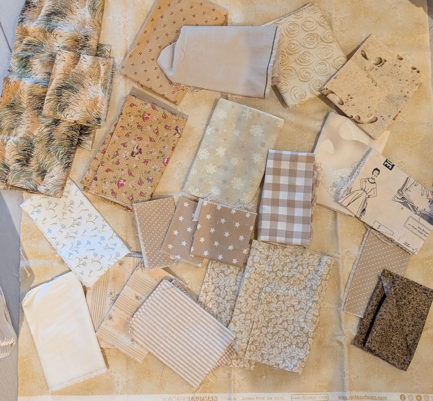 Stoffe: Stoffreste beige – Gebraucht aus Sternenberg von pae_h5q2