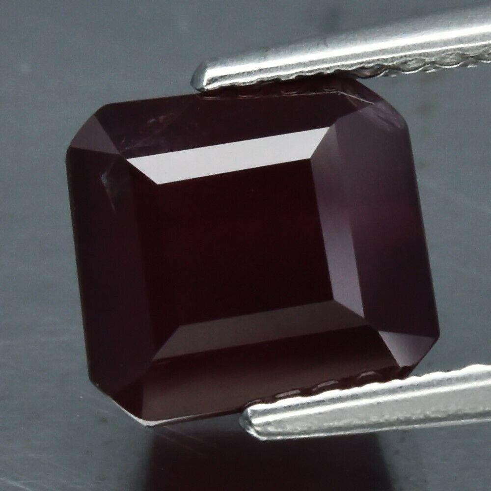 Pietre preziose: 3.31 ct Grenat Rhodolite Naturel – Usato da Carouge GE venduto da Crystal_Energy