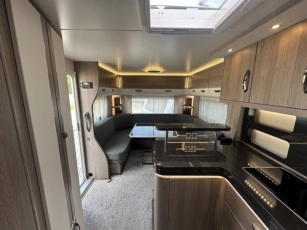 Hobby Veicoli da campeggio: Hobby Prestige 620 CL – Usato da Cadenazzo venduto da CaravanService