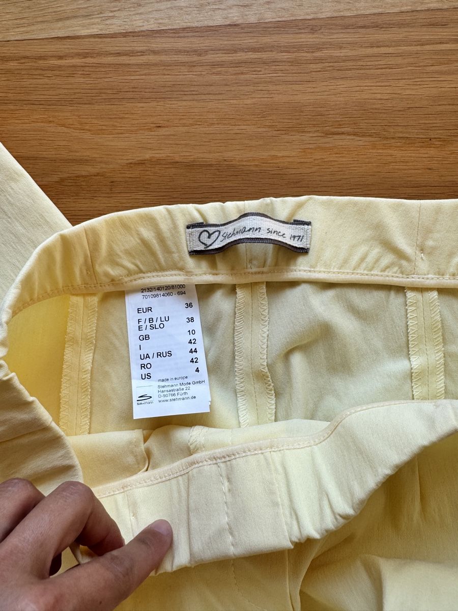 Pantaloni: Stehmann Hose gelb Groesse 36  – Usato da Birrwil venduto da Annaluna 1