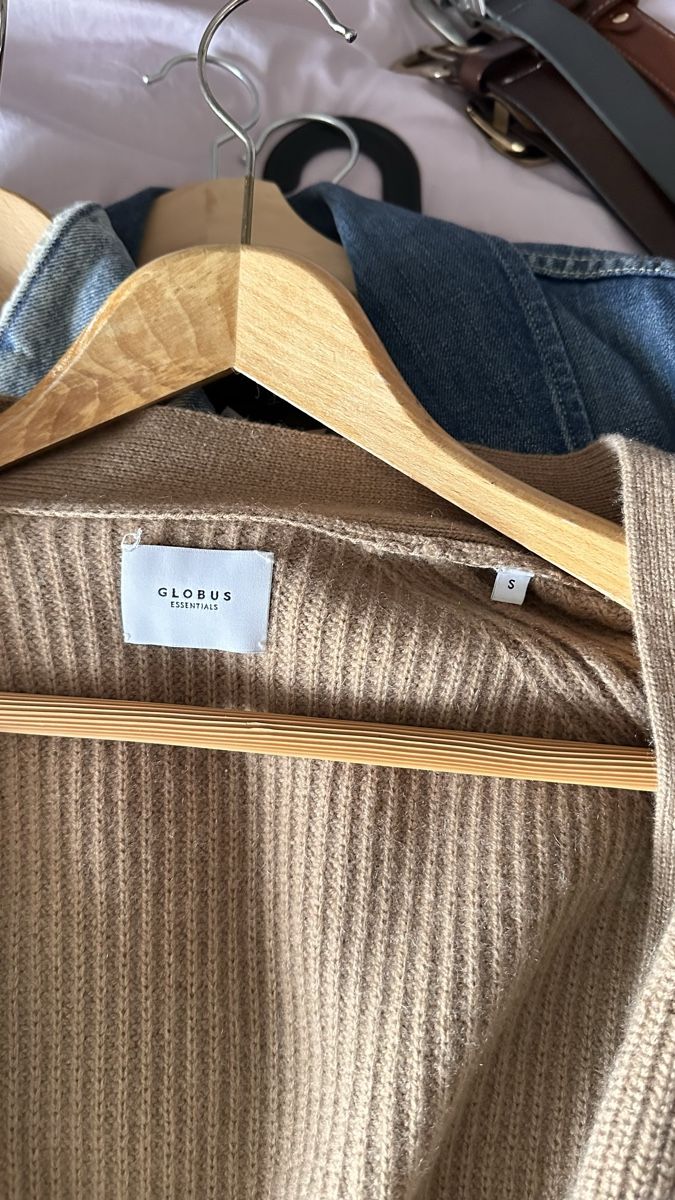 Globus Maglioni & Felpe: Globus Essentials Kaschmir Strickjacke beige Grösse S – Nuovo (secondo la descrizione) da Bern venduto da WiederWert 2