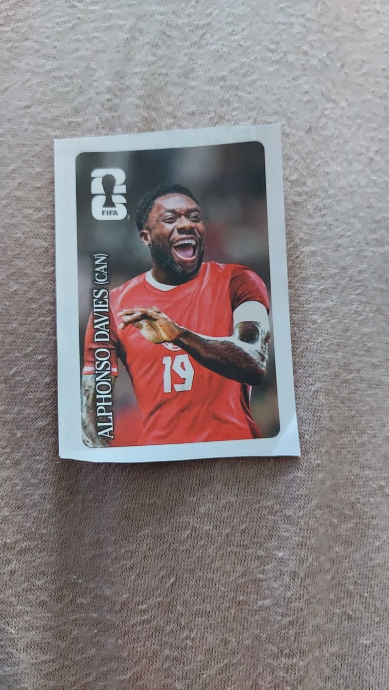 Panini Carte collezionabili: Panini Coca Cola World Cup 2026 Alphonso Davies – Nuovo e nell'imballaggio originale da Matran venduto da Swiss_Stuff_Store
