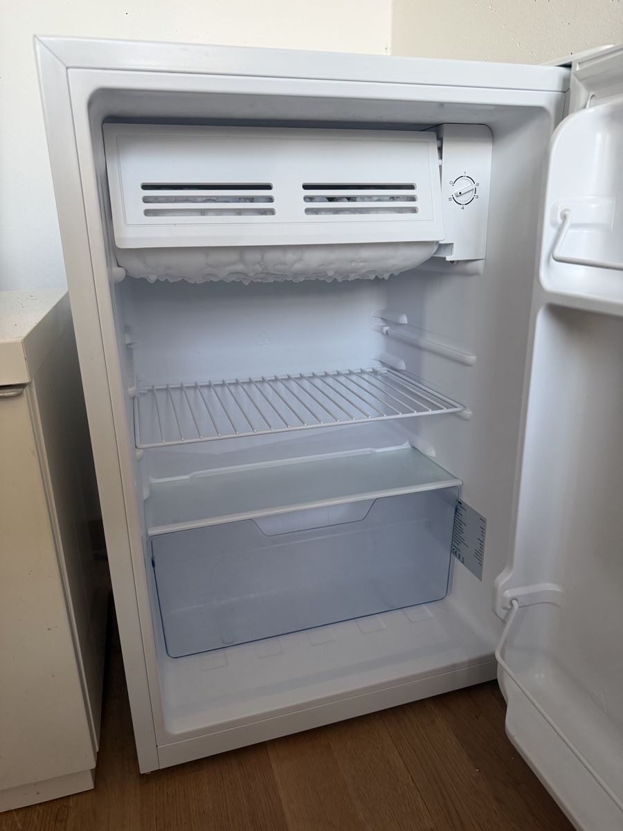 Novamatic Frigoriferi: Mini-Kühlschrank – Nuovo (secondo la descrizione) da Bern venduto da -Noah 1