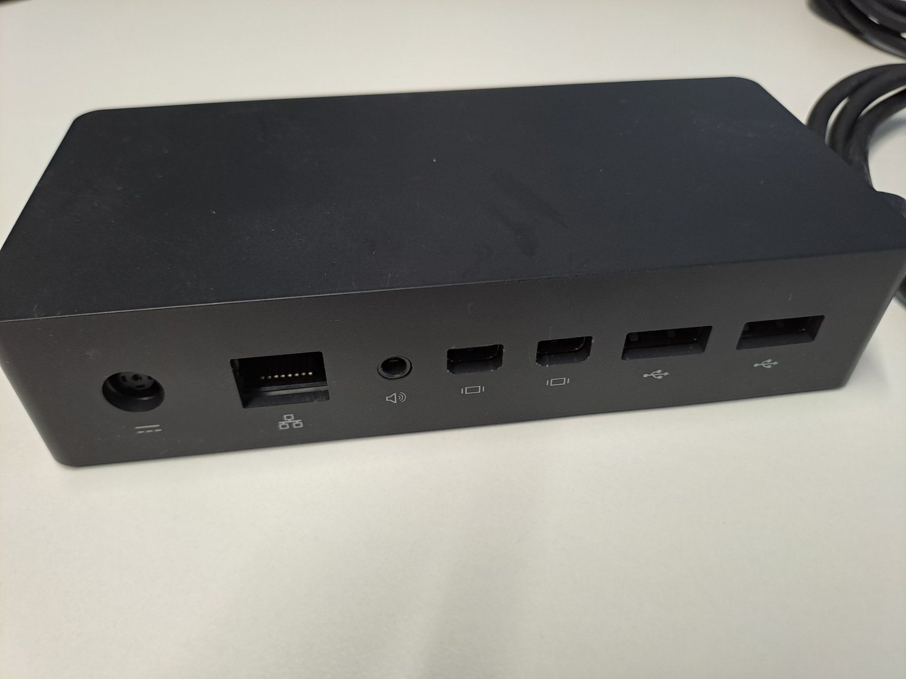 Microsoft Dockingstation: Microsoft Surface Docking Station + 2 x Anschlusskabel – Gebraucht aus Sachseln von Grogettli 2