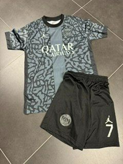 Canottiere & Pantaloni: Trikot "MBAPPE" Paris Saint Germain S – Usato da Gommiswald venduto da Anika6