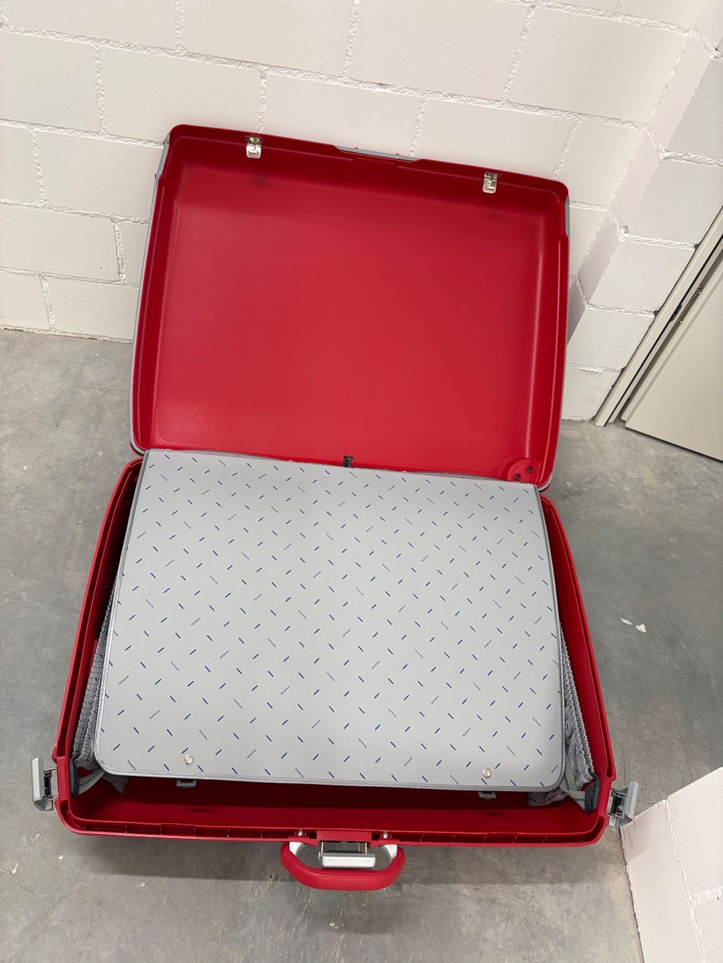 Altro in Aeronautica: Samsonite Hartschalenkoffer, rot – Usato da Grüsch venduto da frifri06 4