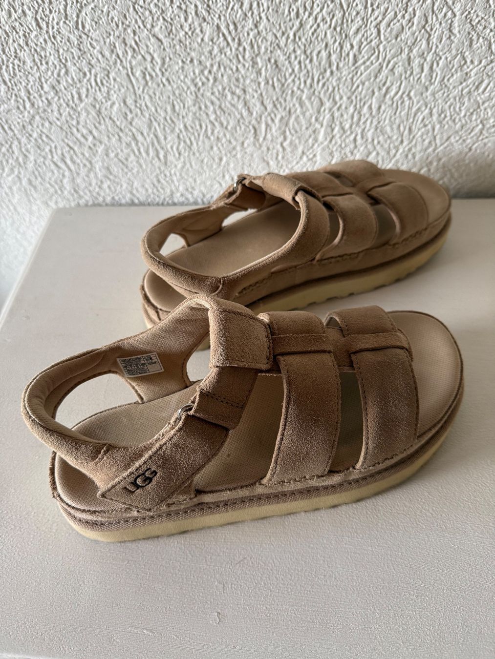 Ugg Scarpe da donna: Sandales à plateau UGG taille 39 – Usato da Céligny venduto da kimag1 3
