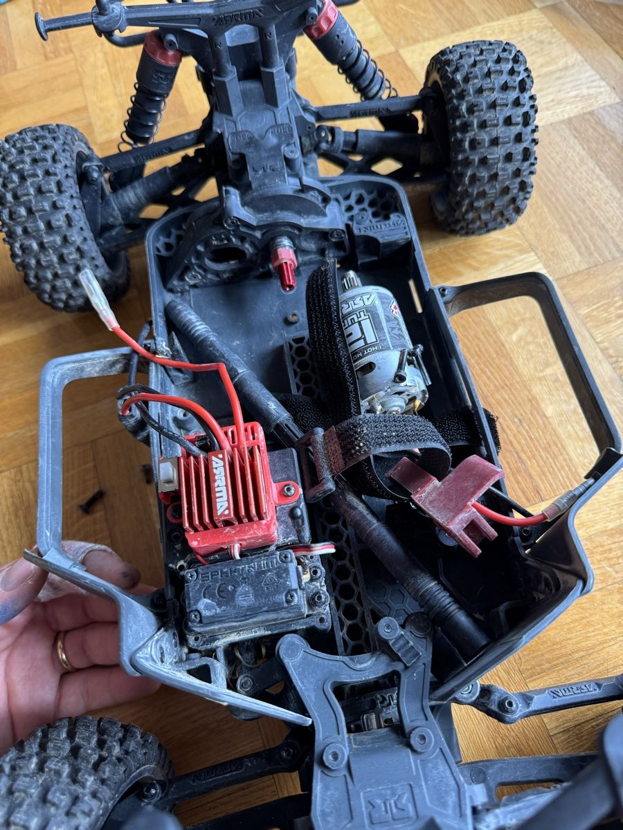 Arrma Modellismo RC: Arrma senton brushed mega 550 – Difettoso da Nyon venduto da loris305 4