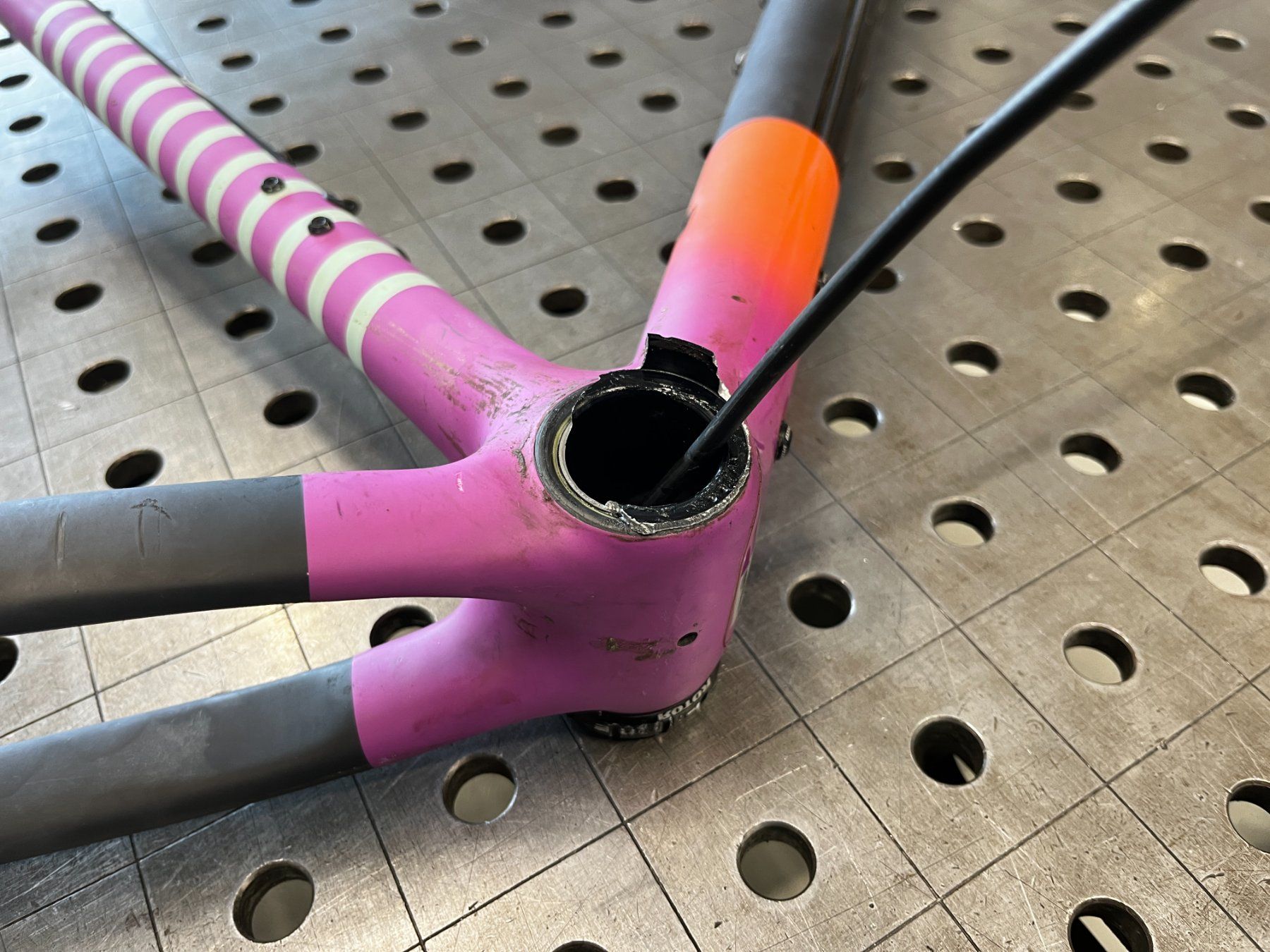 Specialized Pezzi di ricambio: Specialized Crux Frameset Grösse 56 - Defekt – Difettoso da Römerswil LU venduto da abcr 2