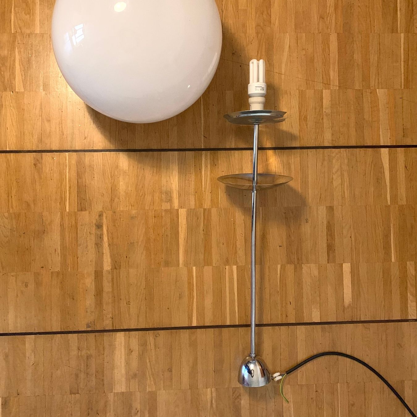 Lampadari & plafoniere: Bauhaus Pendelleuchte mit Opalkugel HL99, Technolumen – Usato da Winterthur venduto da Trouvailles-77 5