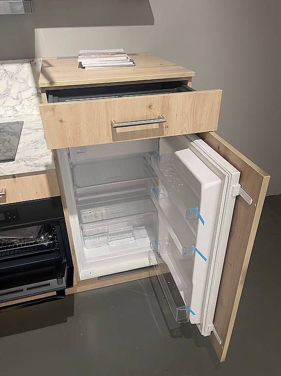 Cucine complete: Cuisine intégrée avec appareils électroménagers 180 cm  – Usato da Morges venduto da mor_9x9y 2