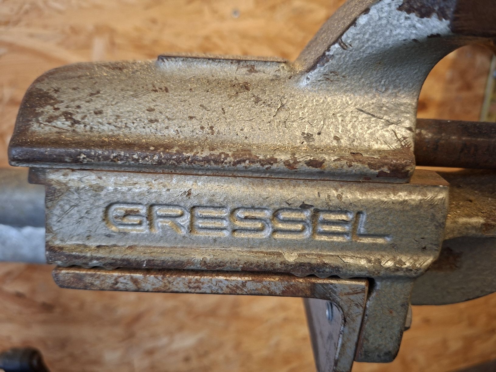 Gressel Tutti gli attrezzi: Gressel Schraubstock – Usato da Saxeten venduto da bhmotorsport 1