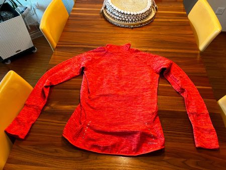 Nike Dri-Fit Sporttop Gr. S Herbst/Winter Läufe Da. 49 Zeich