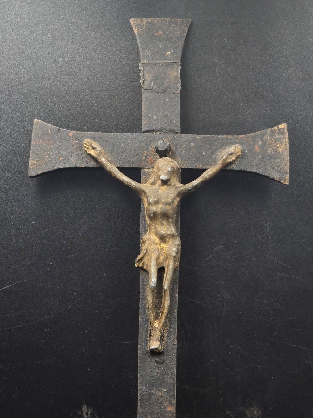 Statuette: Altes Eisen Kruzifix – Usato da Rorschacherberg venduto da snOOpydOg11 1
