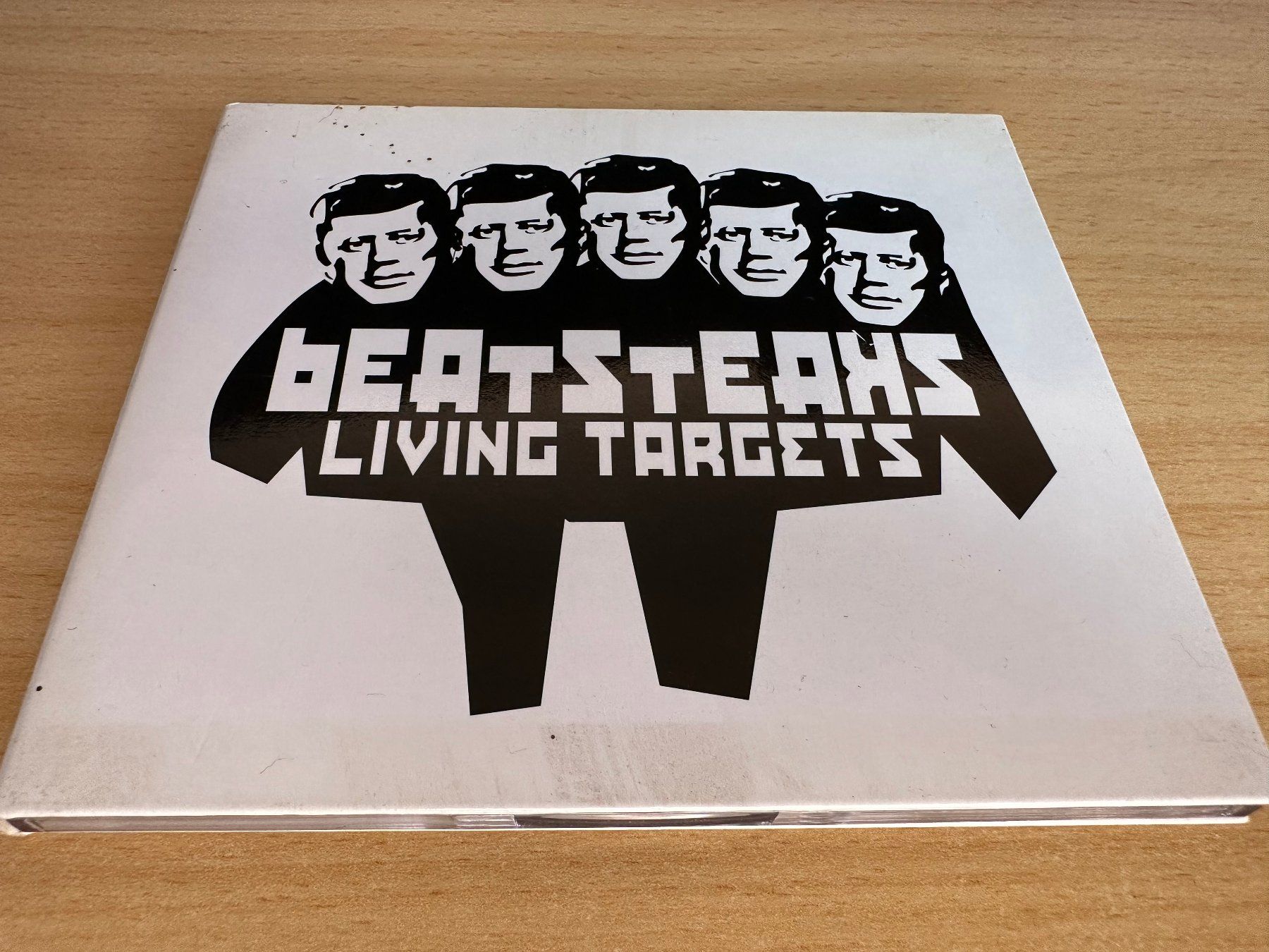 CD: Beatsteaks – Living Targets – Usato da Rikon im Tösstal venduto da Alpenmutz