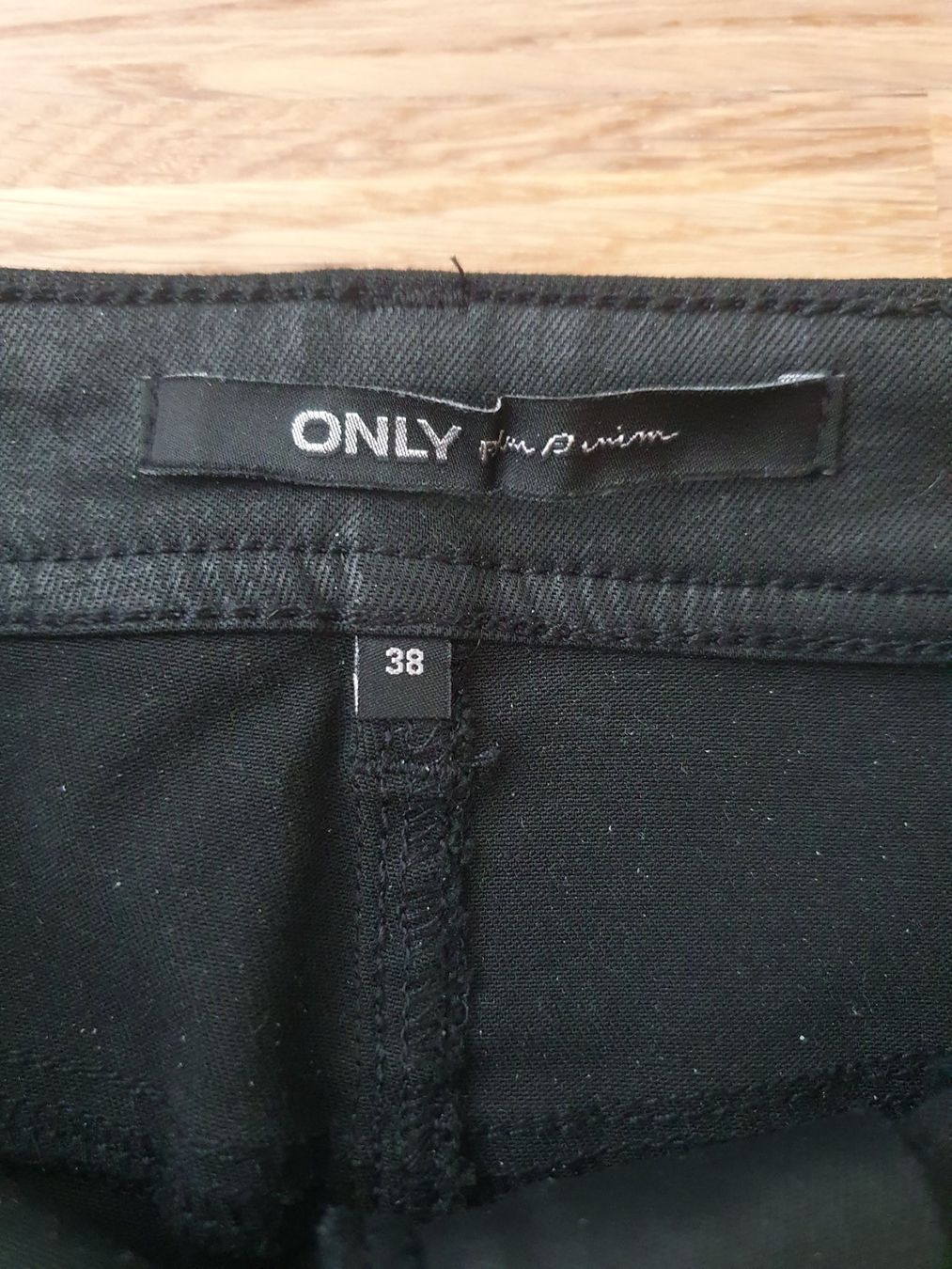 Only Röcke: Only Schwarze Kunstlederrock Grösse 38 – Neu (gemäss Beschreibung) aus Arth von frey1993 2