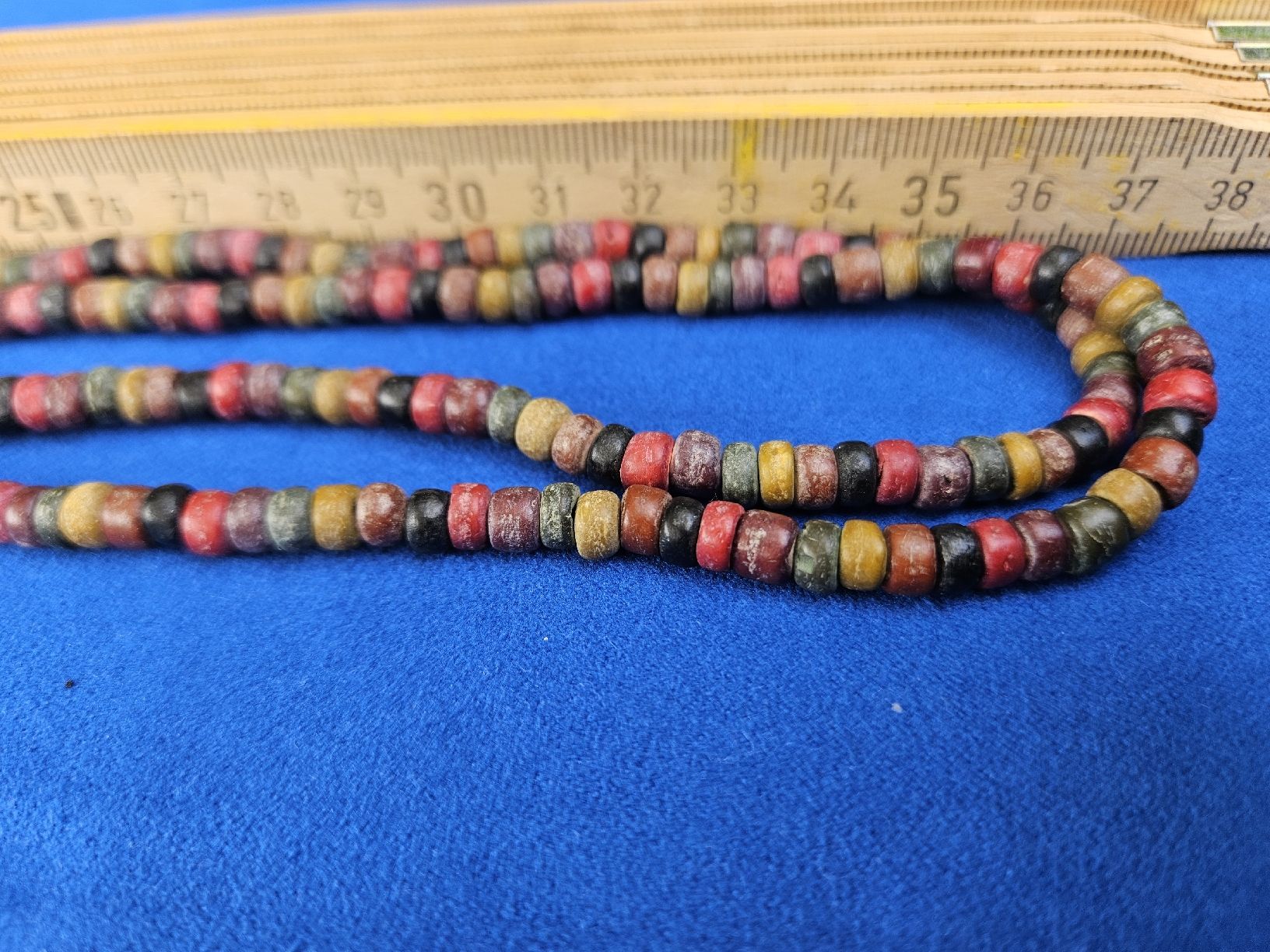 Ketten: Kette bunte Perlen Holz lang Vintage – Gebraucht aus Wettingen von Sk8ertomda 3