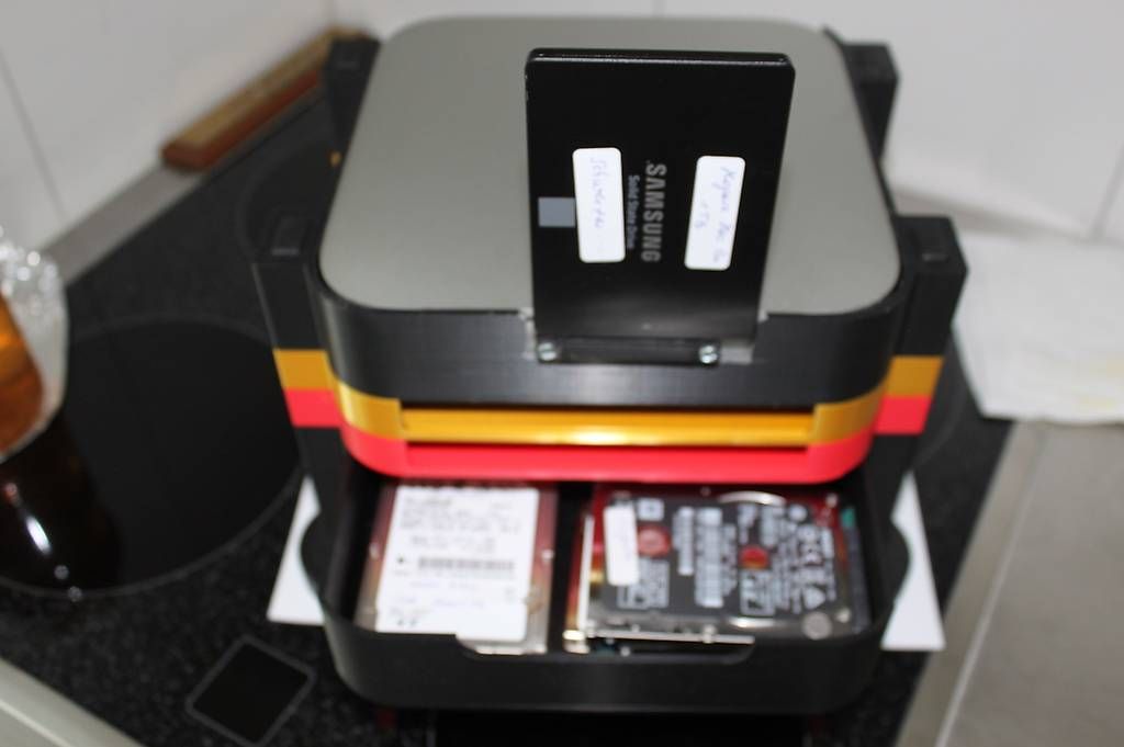 PCs: Set mit Mac Mini + Festplatten – Gebraucht aus Lanzenhäusern von kakali50