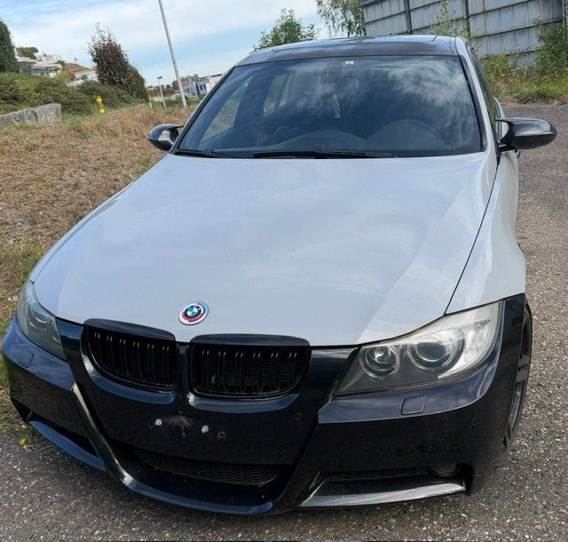 BMW Autos: BME 335 xi Touring  E91 – Gebraucht aus Horgen von Ga123