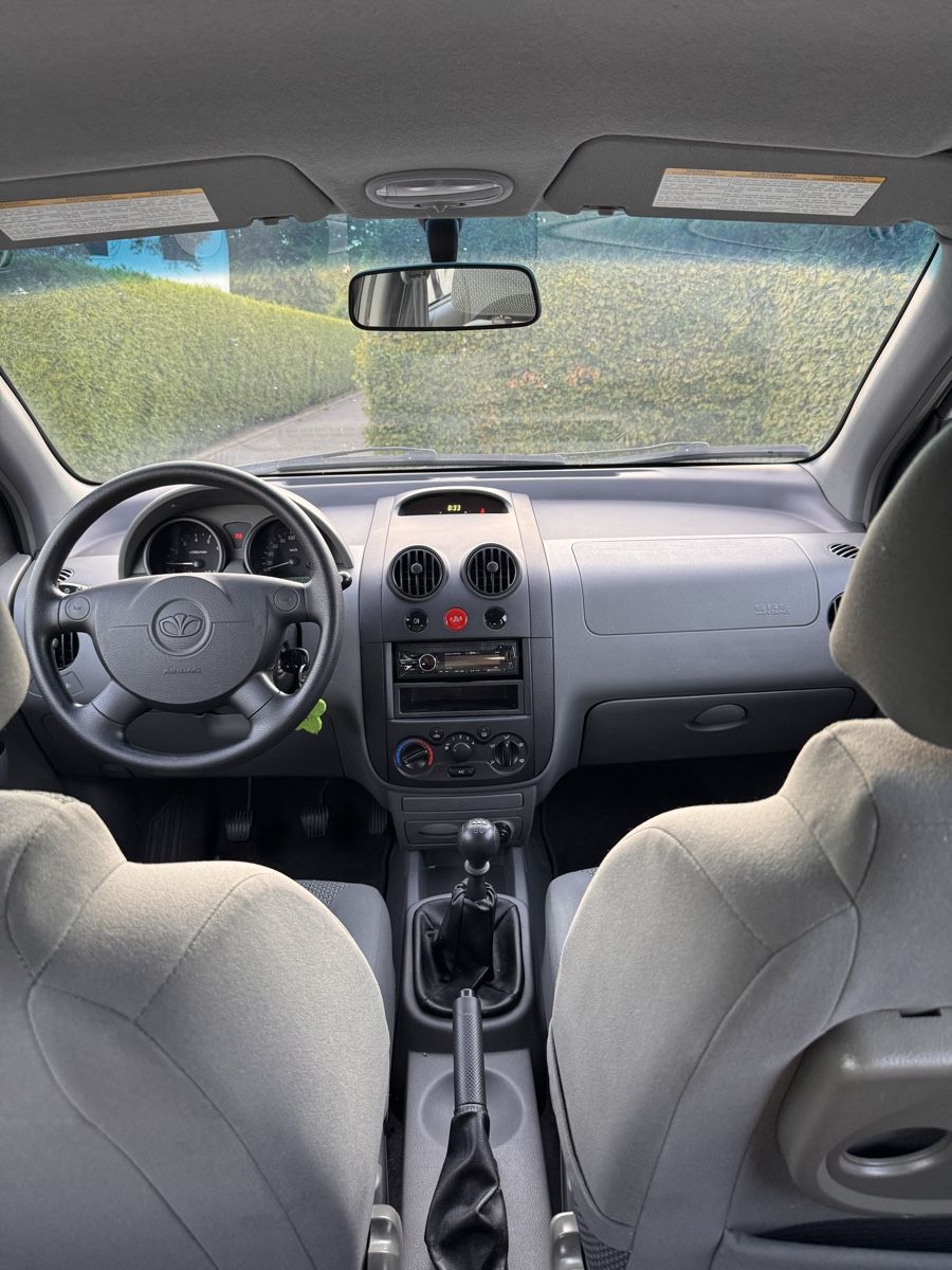 Daewoo Autos: Daewoo Kalos 1.4 hellgrau 59‘508Km – D'occasion à Hombrechtikon par UHR-Macher 4