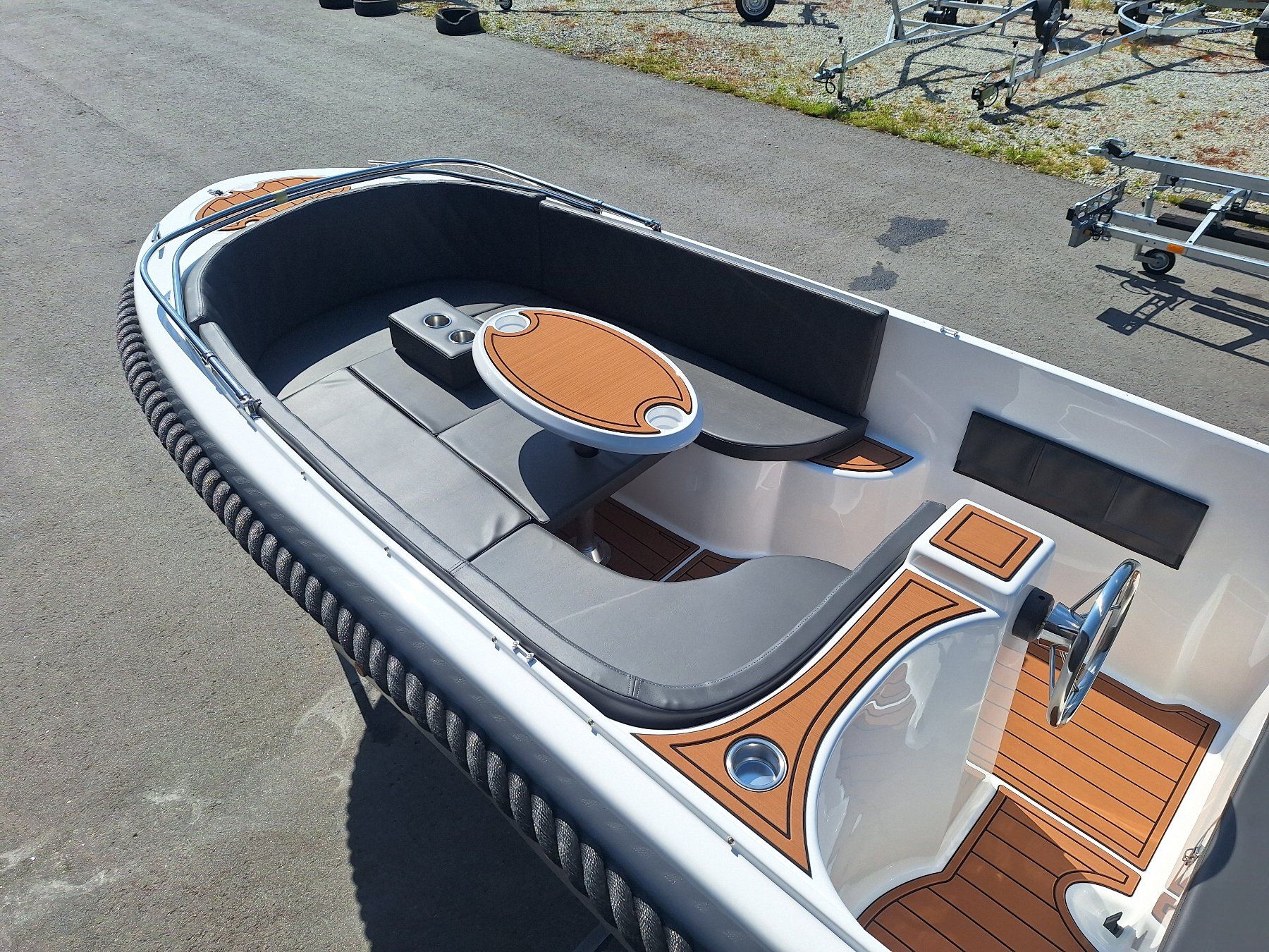 Barche: LAGERND NEU 500Classic Boot Motorboot GFK Boot Badeboot – Nuovo e nell'imballaggio originale da Aigen Schlägl venduto da Fuchs-Boote 1