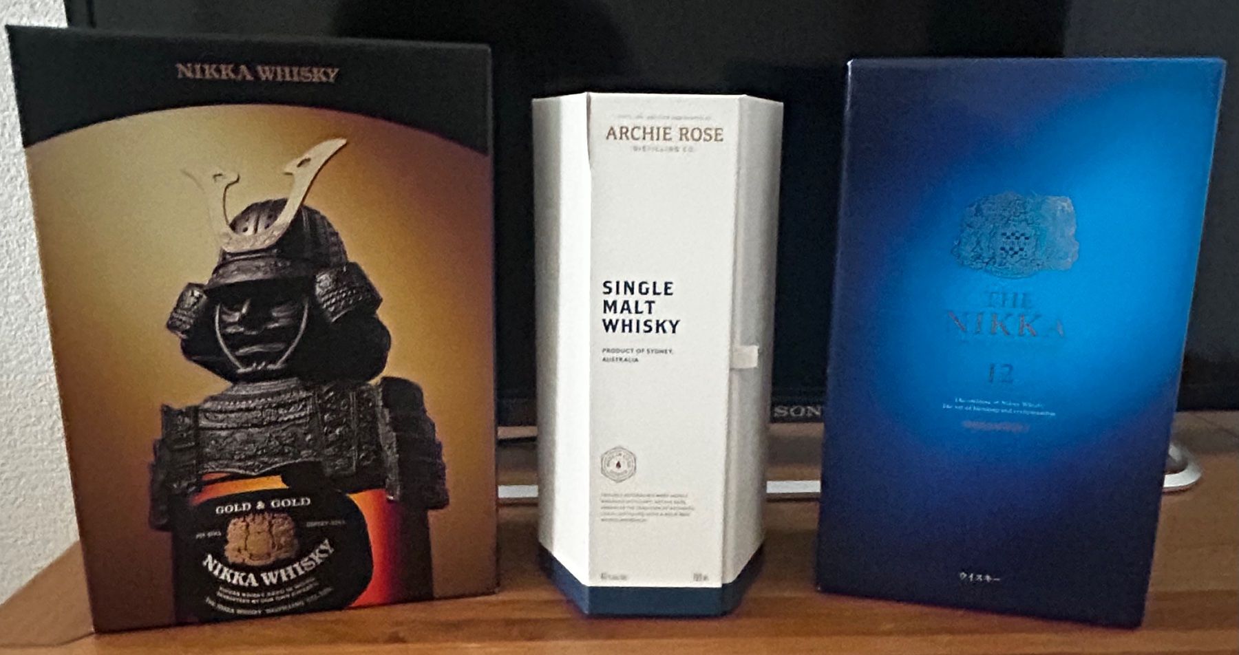Bevande alcoliche: Whisky Collection – Nuovo e nell'imballaggio originale da Les Acacias venduto da ray_5dc6