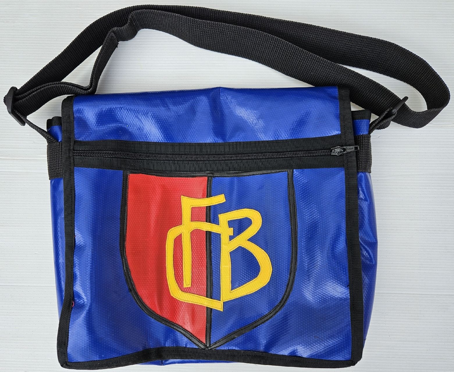 Borse: FCB /FC Basel Tasche / Umhängetasche – Usato da Münchenstein venduto da vitalfit
