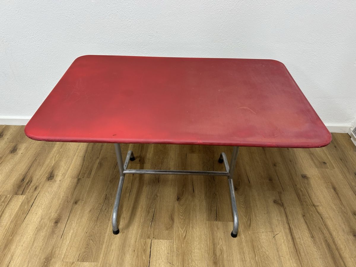 Bigla Tische: Gartentisch rot (110x70.5cm) – Gebraucht aus Basel von MoebelSackmann 1