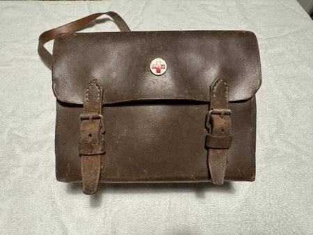 Sanitätstasche Leder