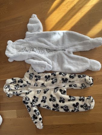 Baby Anzüge Set Mickey Mouse Plüsch weiss Grösse 62-68