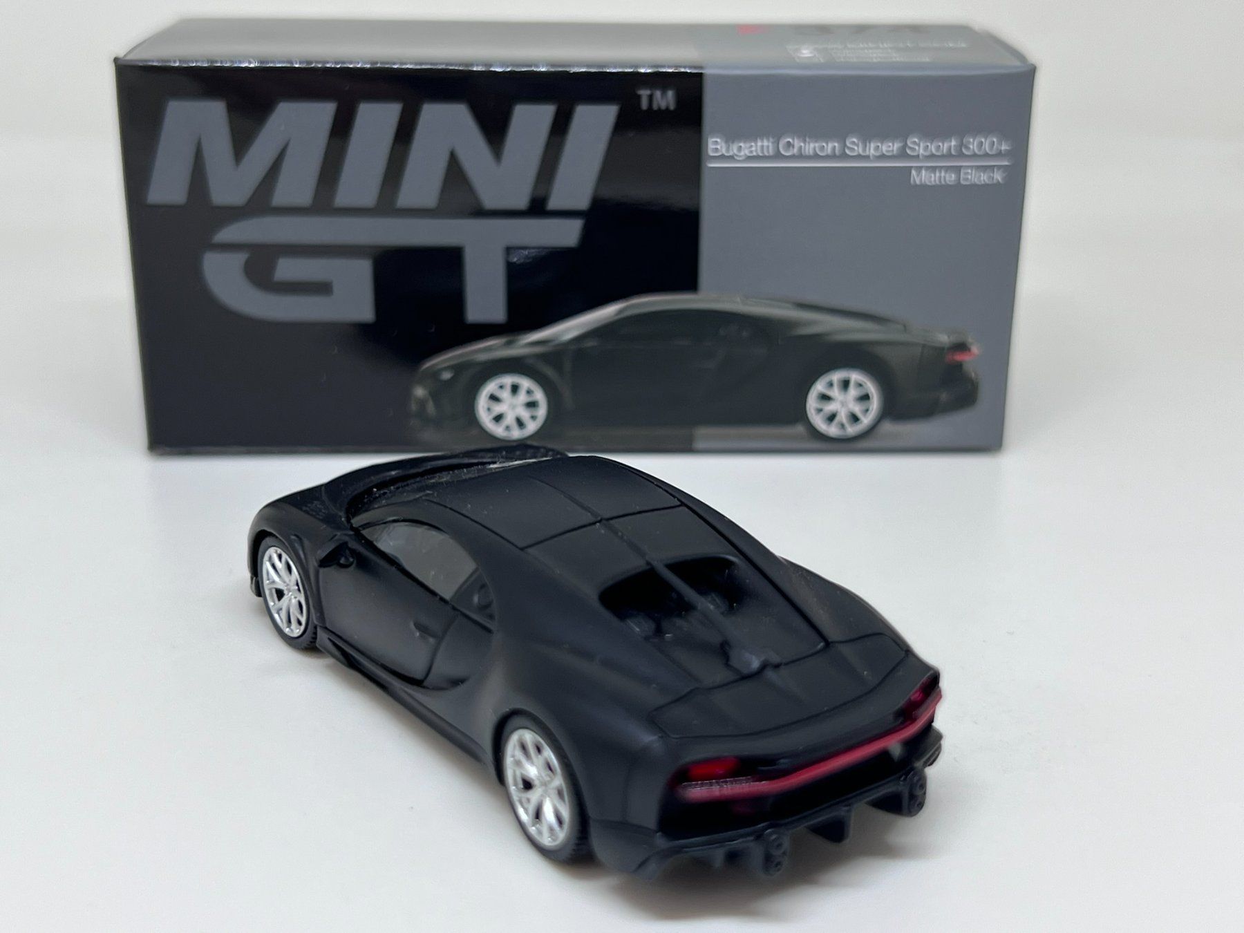 Modellini d'auto: Mini GT Bugatti Chiron Super Sport 300+ – Nuovo e nell'imballaggio originale da Wildegg venduto da LaaBoutique 2